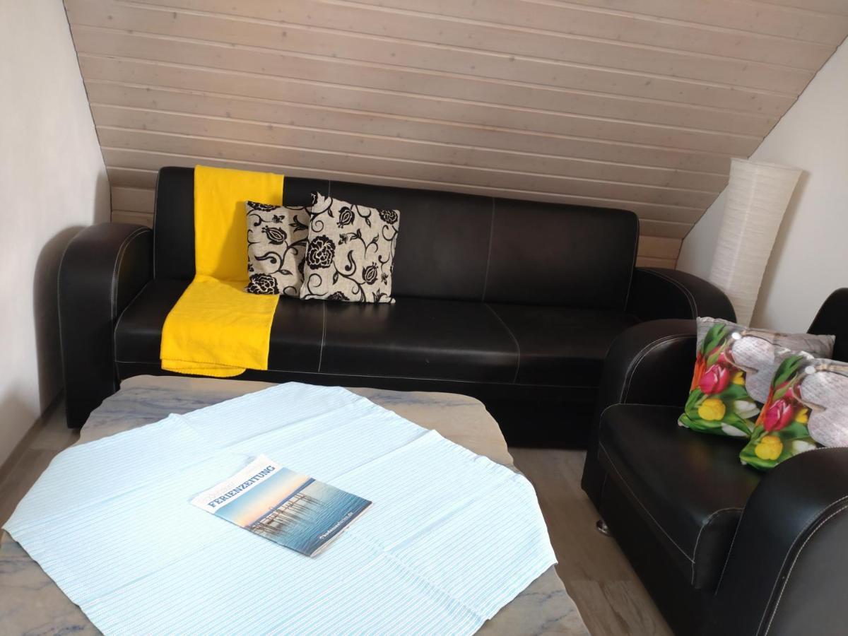 Appartement Michaela Bucher Mit Ladesaeule フリードリヒスハーフェン エクステリア 写真